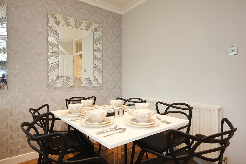 Sach'S 2 Bedrooms Apartment - No Lift Лондон Экстерьер фото