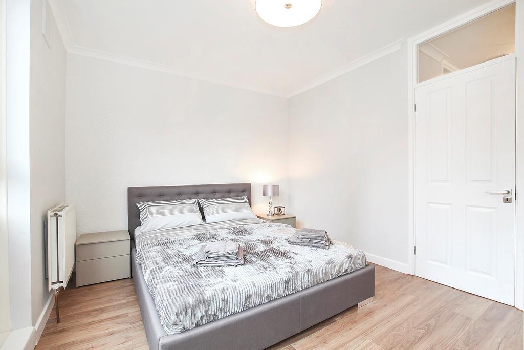 Sach'S 2 Bedrooms Apartment - No Lift Лондон Экстерьер фото